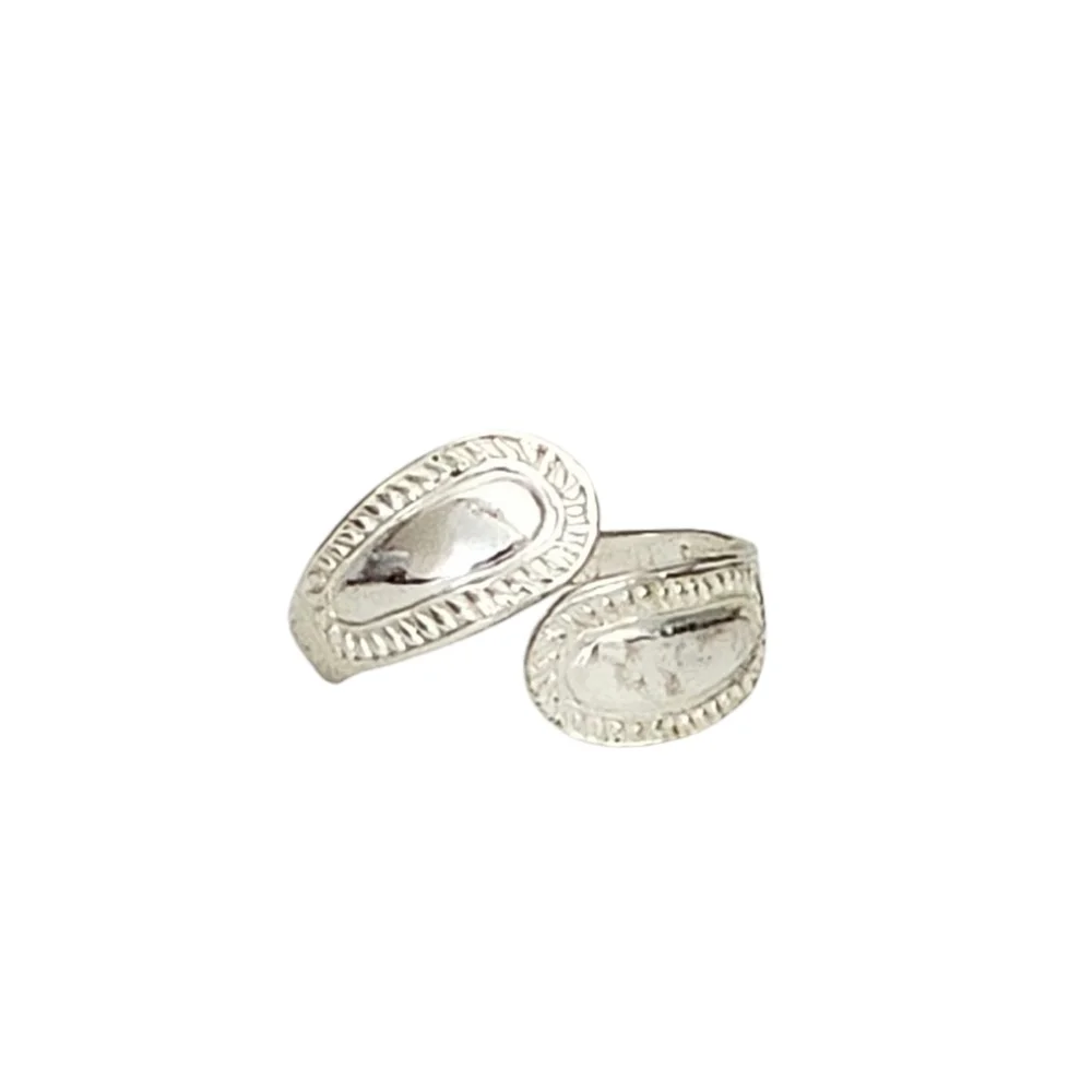 Elegant 925 Sterling Silver Women's Ring